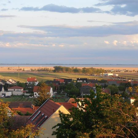 Ferienwohnung Am Kirchberg Jois Ngoại thất bức ảnh